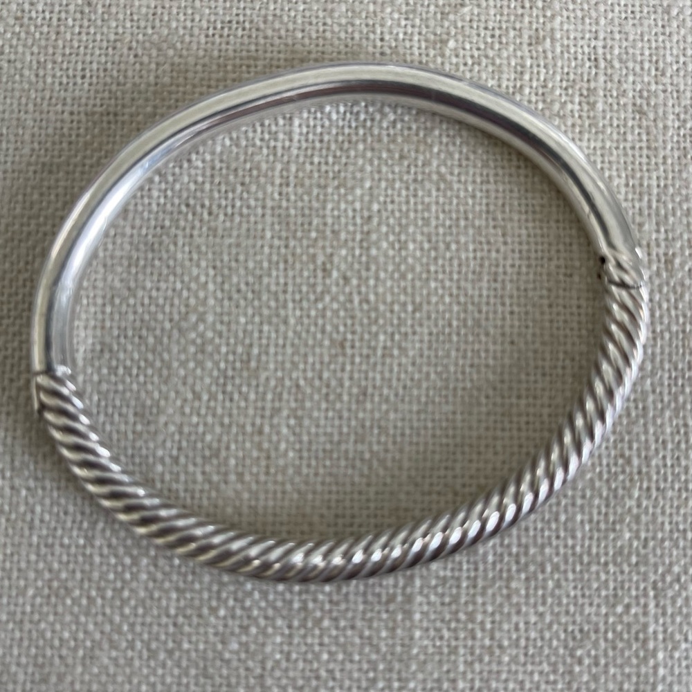 David Yurman Silver Twisted Bangle Bracelet with Hinged Clasp - Picture 3 of 15